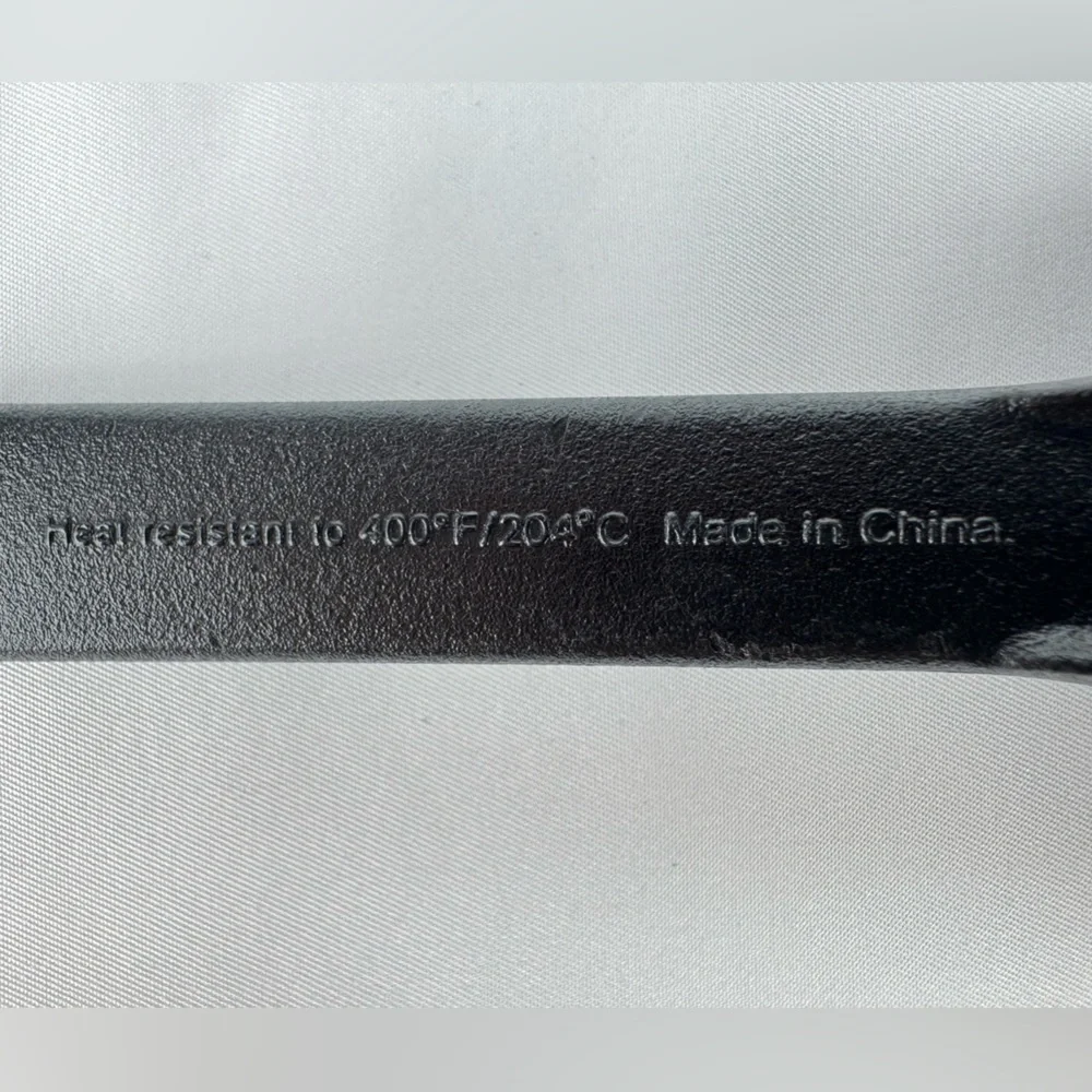 Room Essentials Nylon Spatula in Black